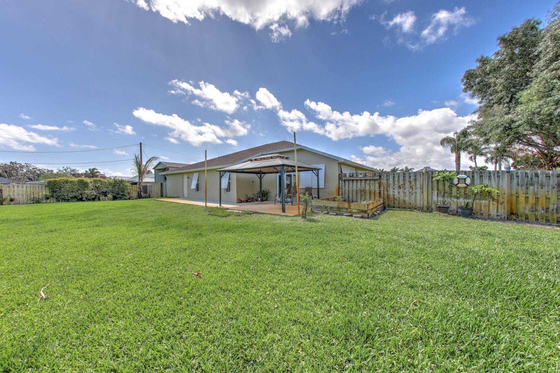2025 SE Allamanda Drive, Port Saint Lucie, FL 34952 Photo