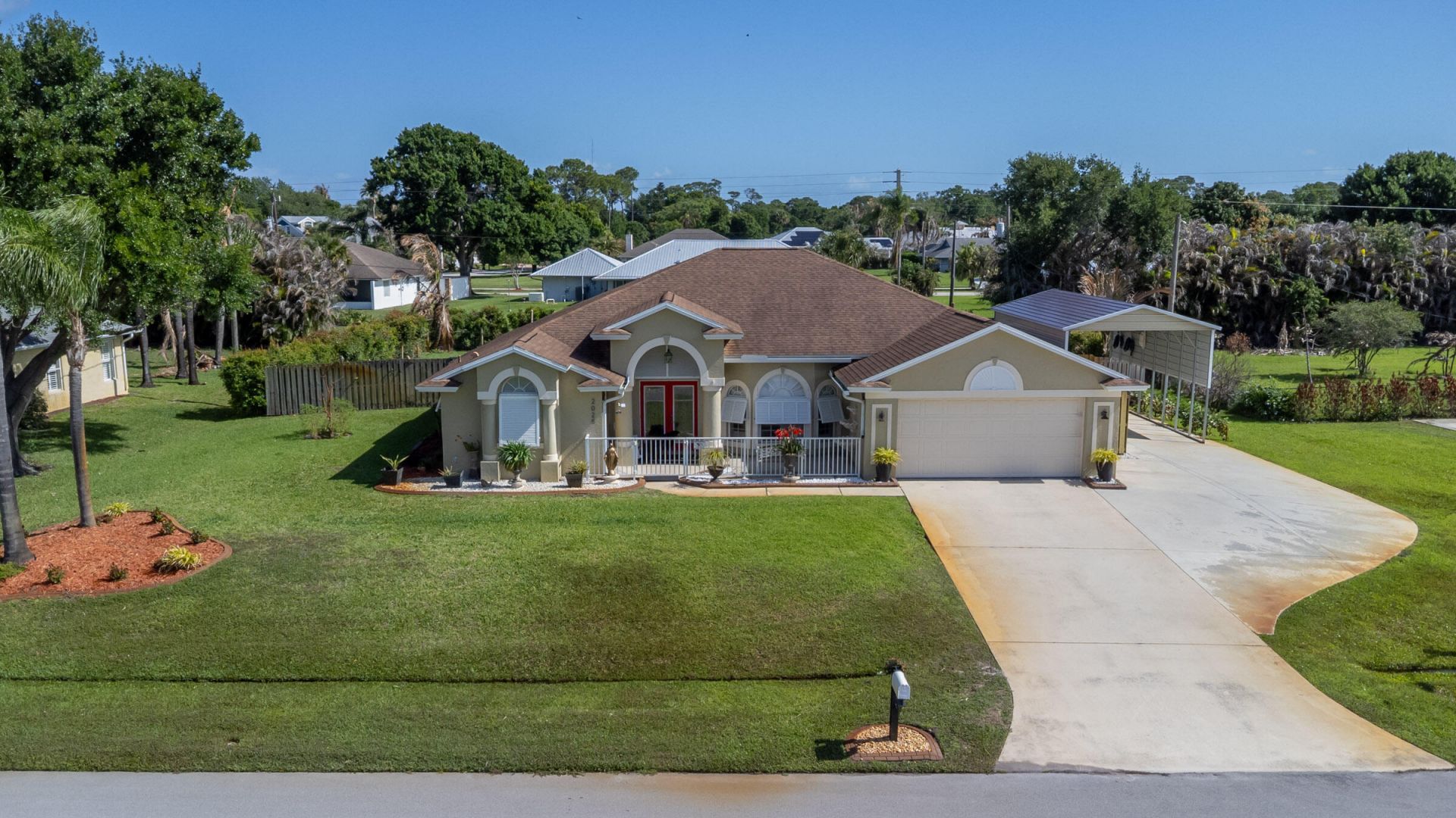 2025 SE Allamanda Drive, Port Saint Lucie, FL 34952 Photo