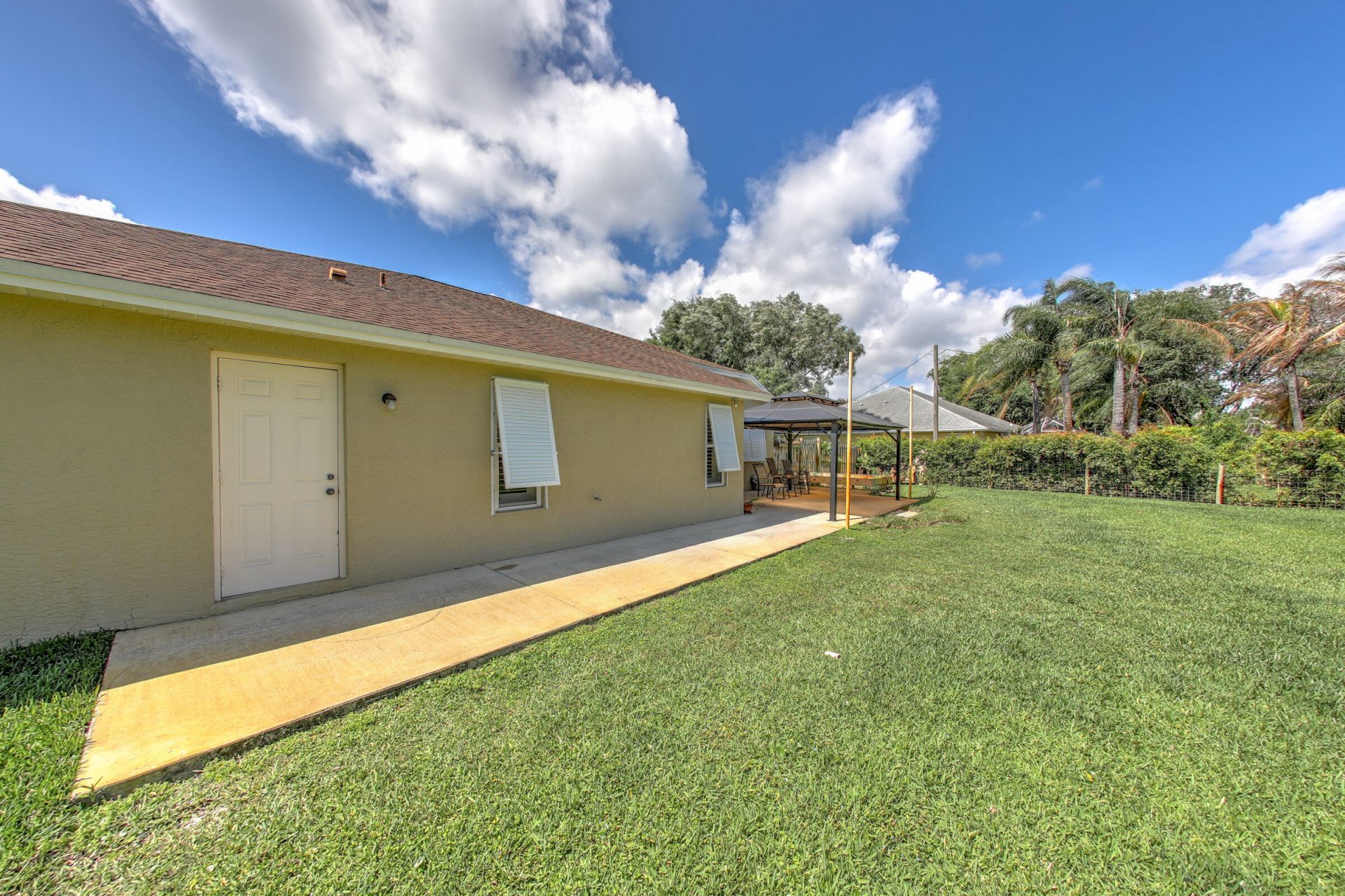 2025 SE Allamanda Drive, Port Saint Lucie, FL 34952 Photo