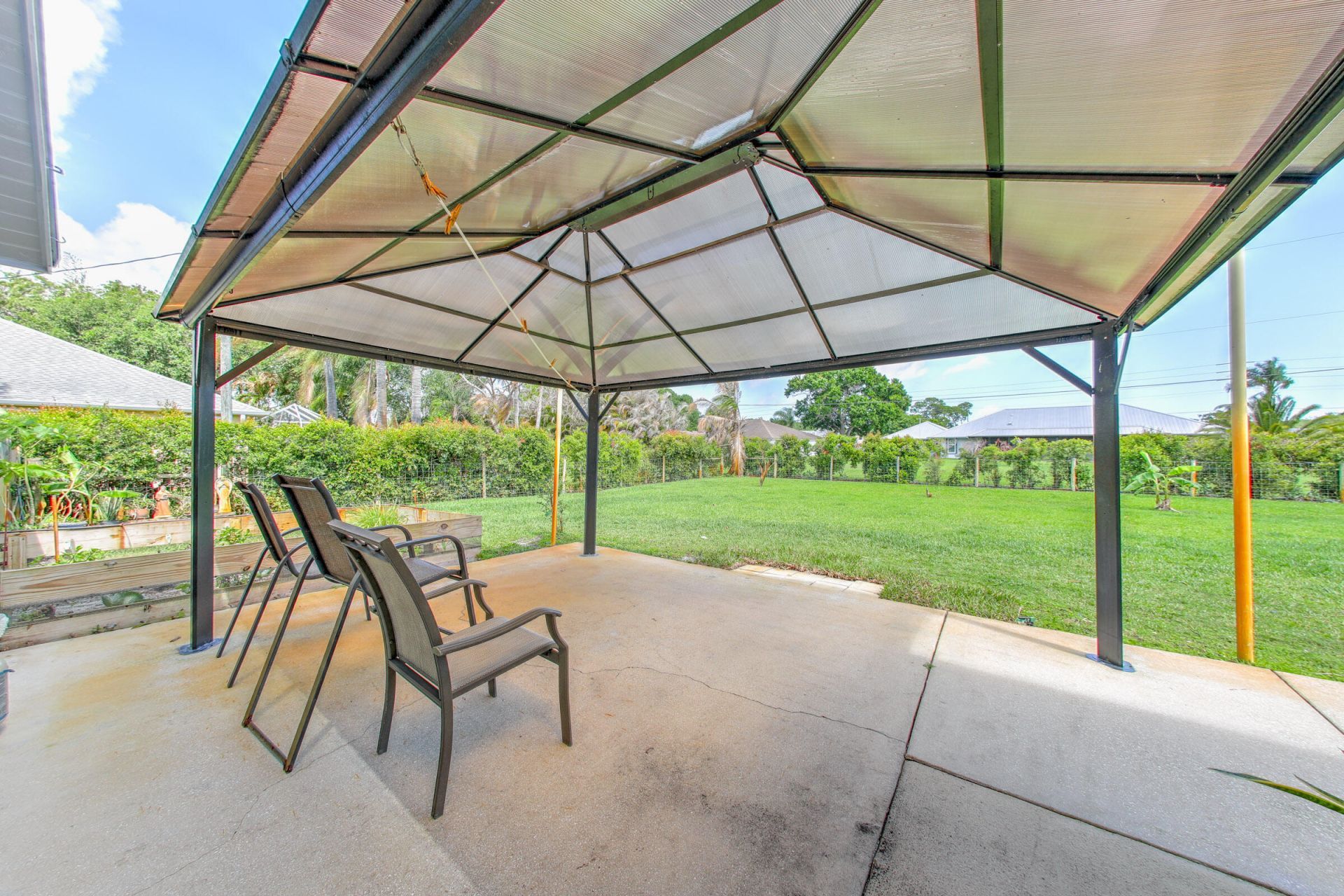 2025 SE Allamanda Drive, Port Saint Lucie, FL 34952 Photo