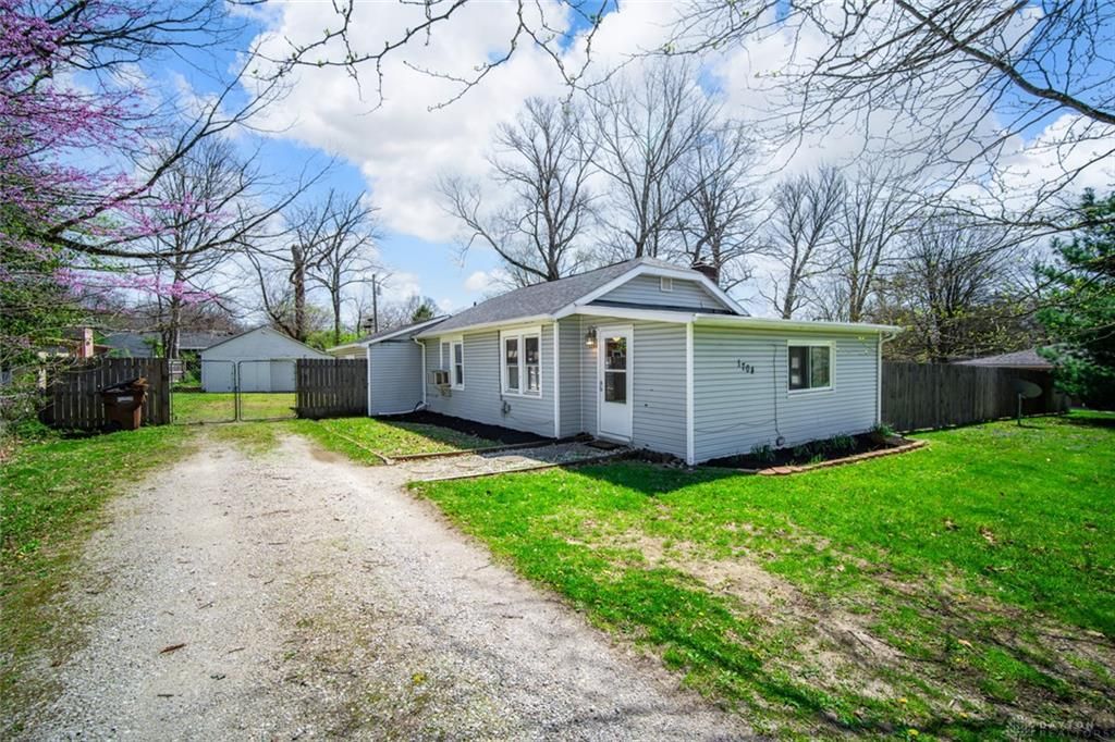 1704 Shady Lane, Beavercreek, OH 45432 Main Photo