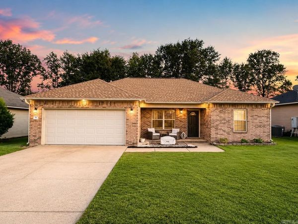 35 Green Apple Dr., Ward, AR 72176
