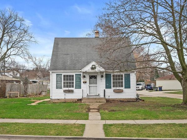 2815 S 91st STREET, West Allis, WI 53227