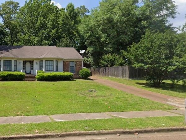 8588 KETTERING DR, Memphis, TN 38016