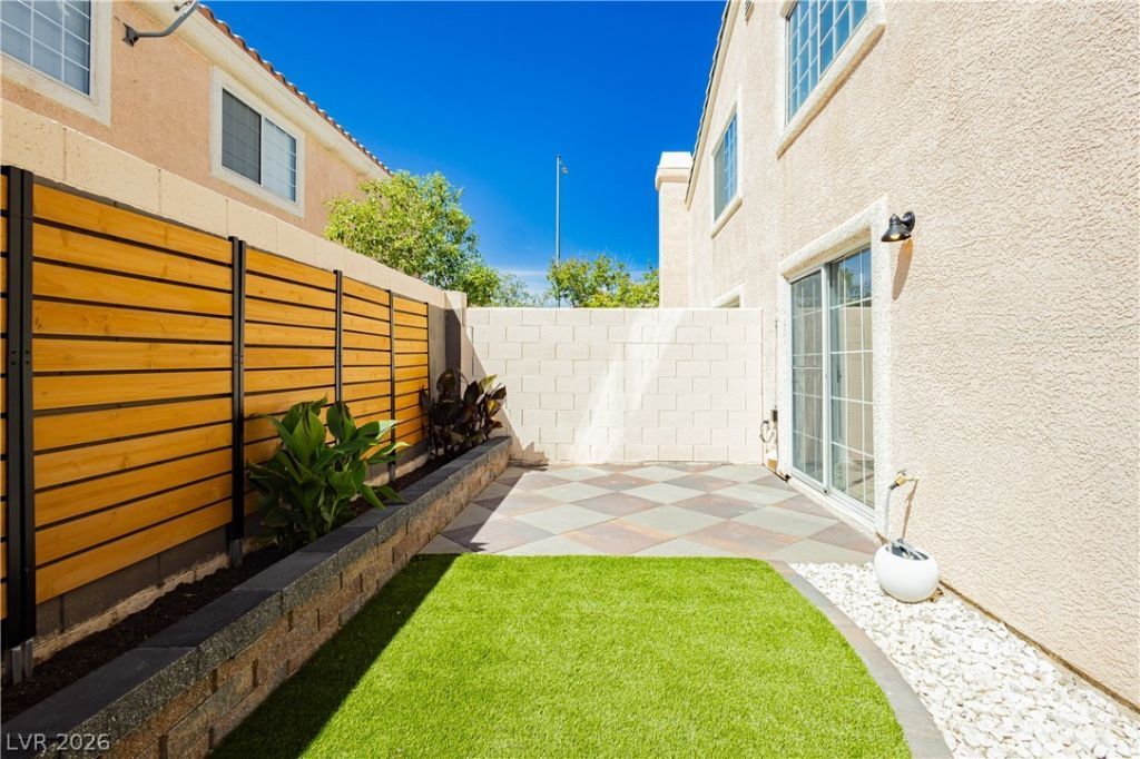 8436 Sewards Bluff Avenue, Las Vegas, NV 89129 Main Photo