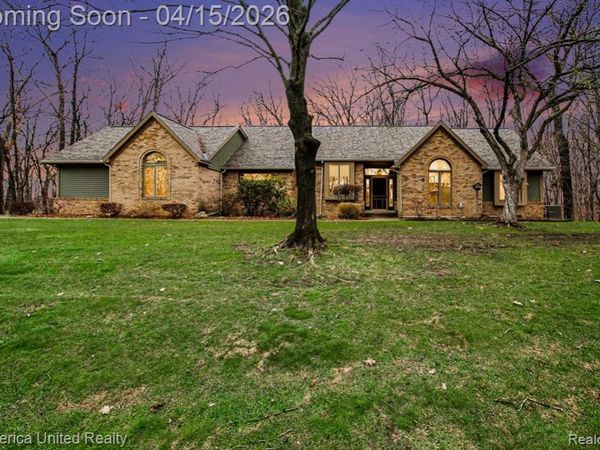 5440 Glenway Drive, Genoa Twp, MI 48116