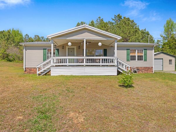 1810 Hill Rd, Paris, TN 38242