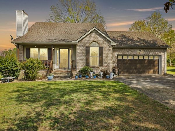 2007 Skyline Dr, Goodlettsville, TN 37072