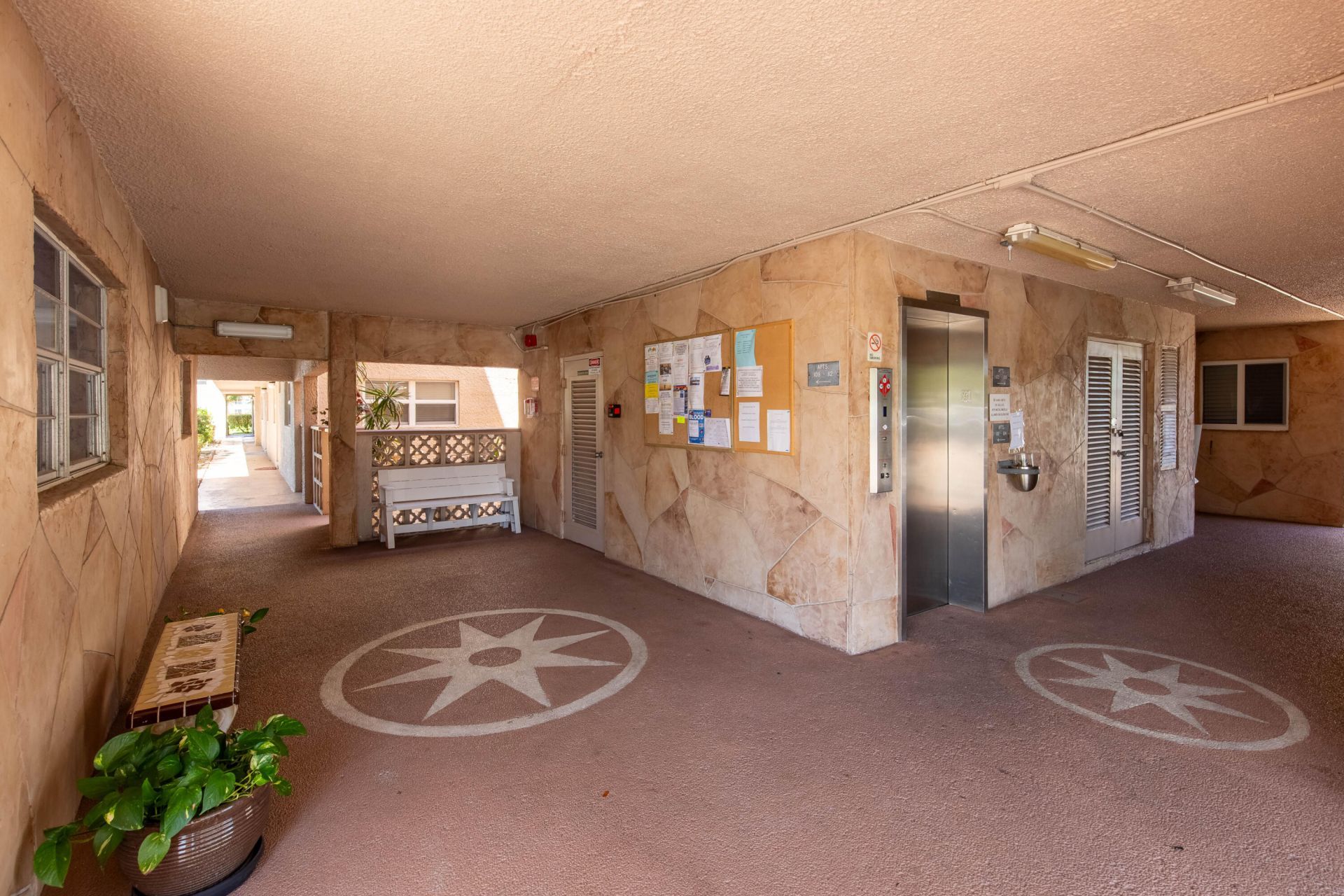 2615 NE 1st Court, Unit 411, Boynton Beach, FL 33435 Photo