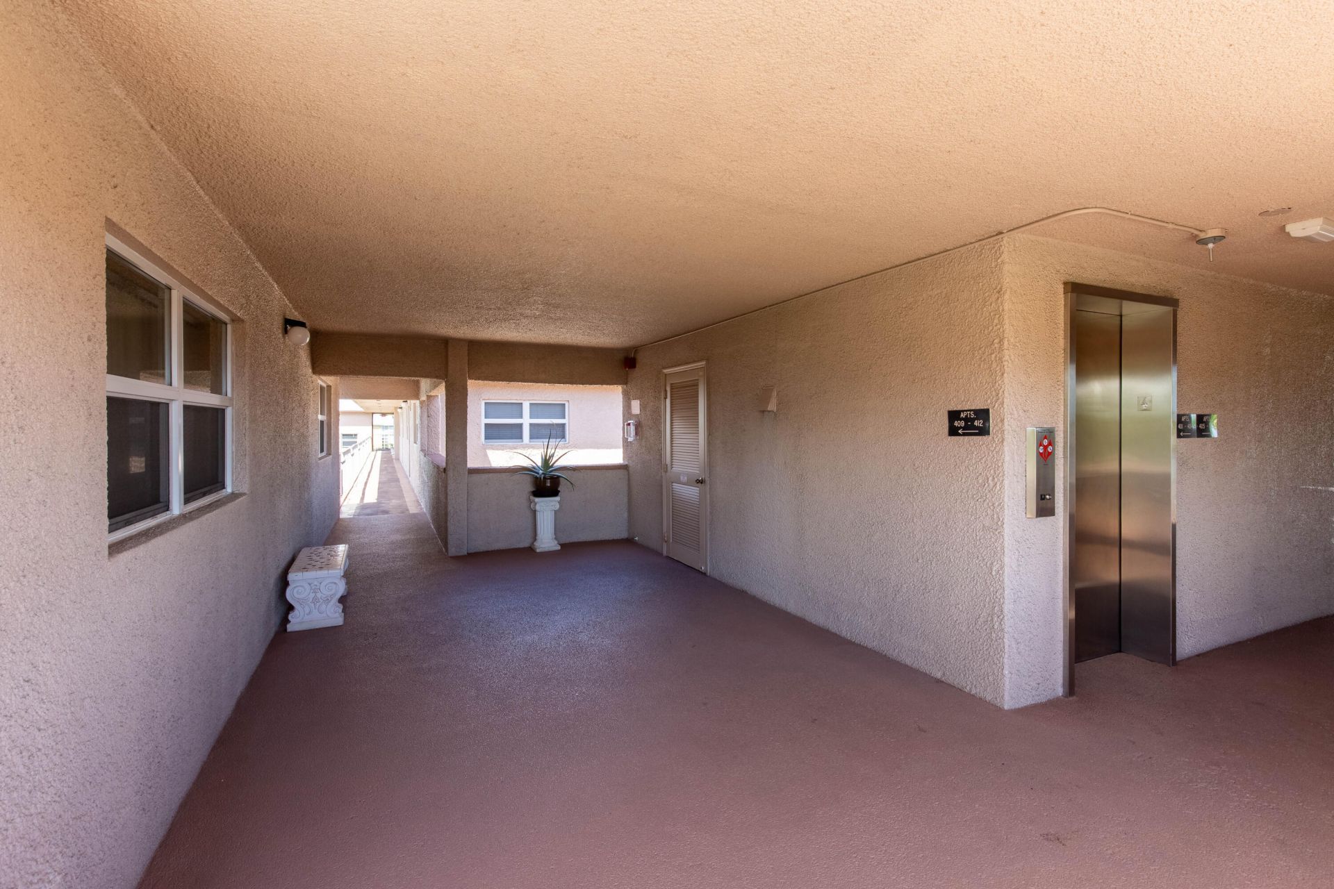 2615 NE 1st Court, Unit 411, Boynton Beach, FL 33435 Photo