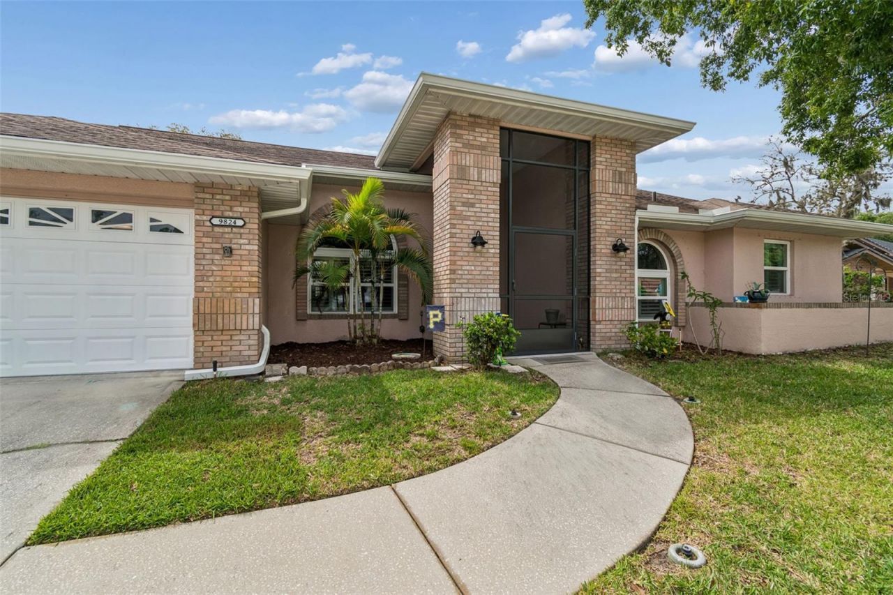 9824 Hermosillo Drive, New Port Richey, FL 34655 Photo