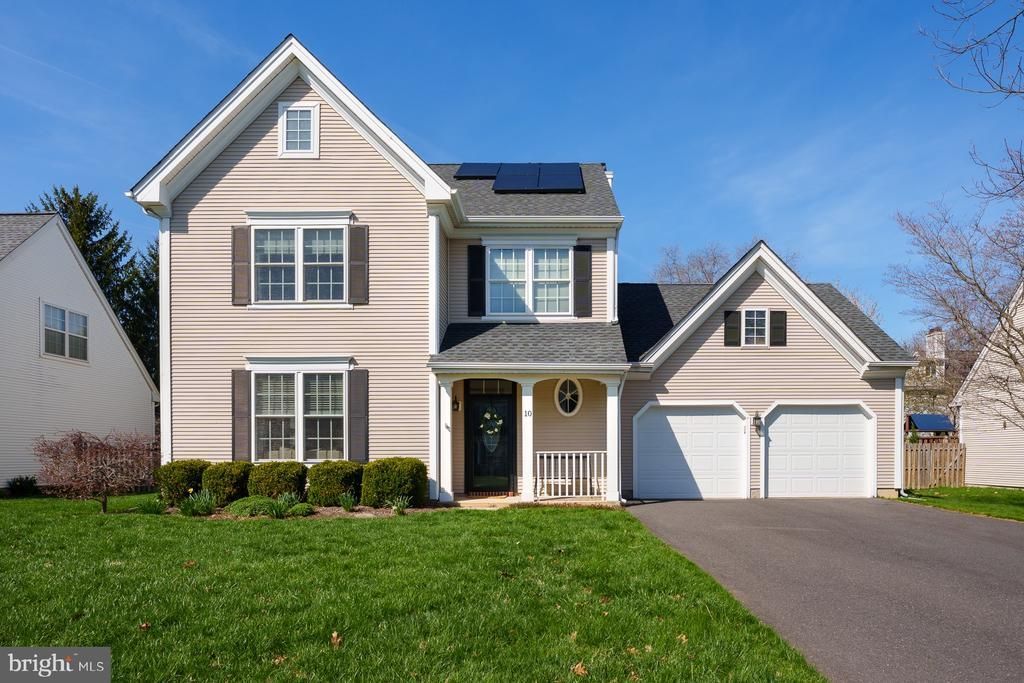 10 Wyckoff Drive, Pennington, NJ 08534 Main Photo