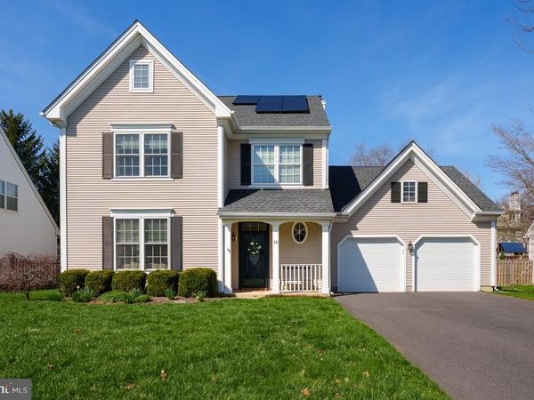 10 WYCKOFF DRIVE, PENNINGTON, NJ 08534