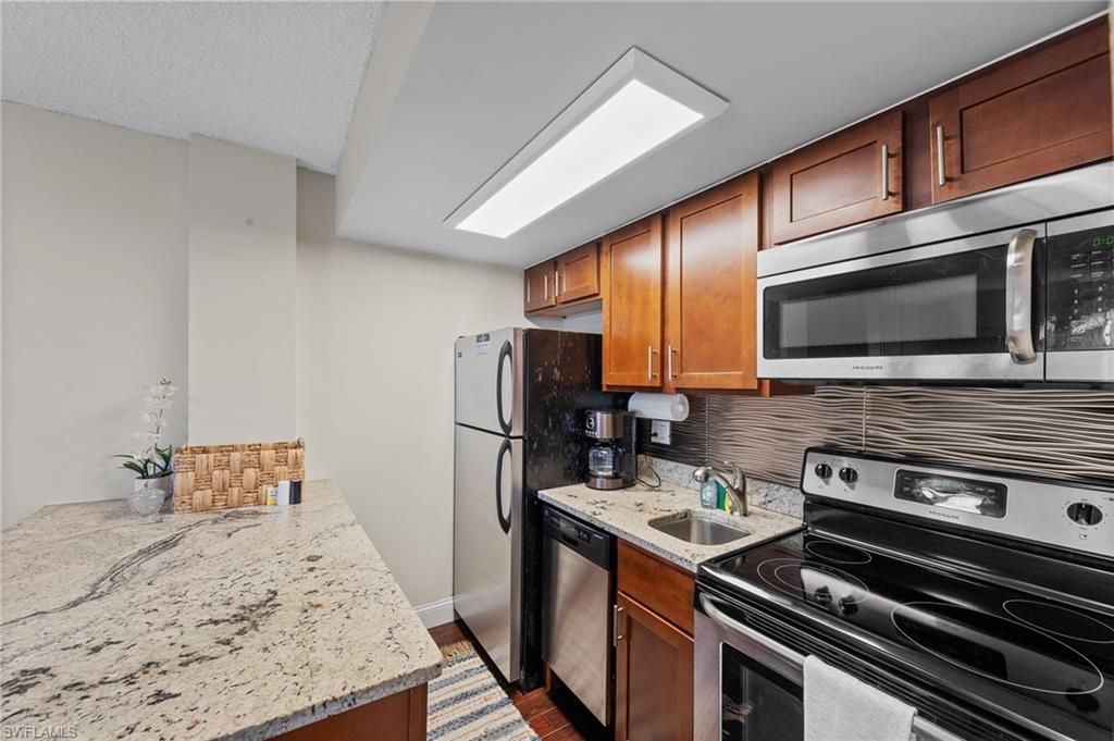 1 Bluebill Ave, Unit 402, Naples, FL 34108 Photo