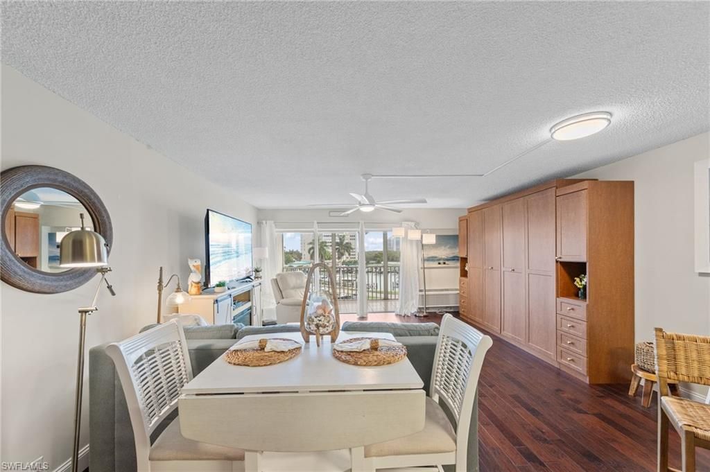 1 Bluebill Ave, Unit 402, Naples, FL 34108 Photo
