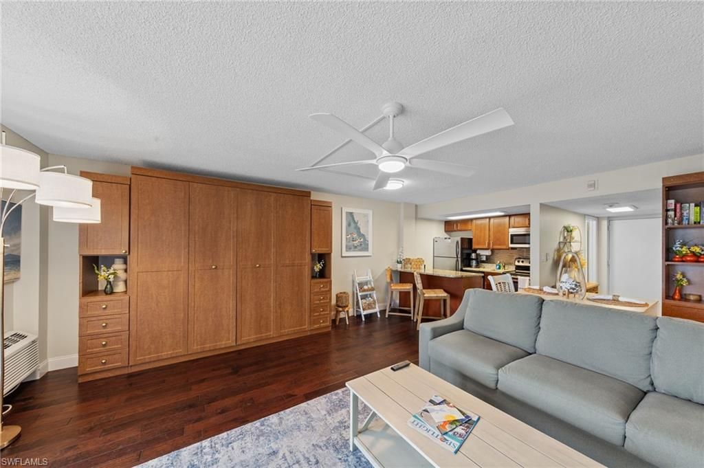 1 Bluebill Ave, Unit 402, Naples, FL 34108 Photo