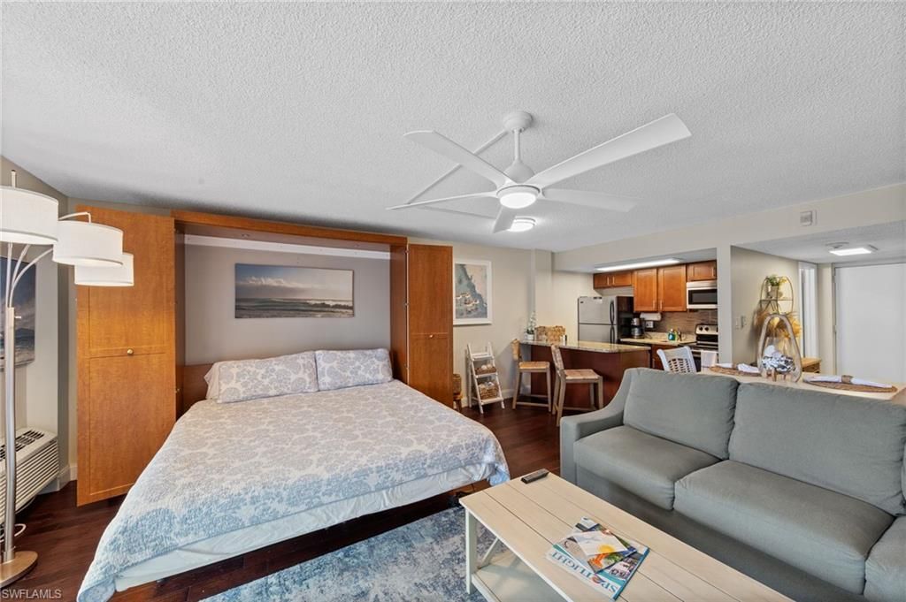 1 Bluebill Ave, Unit 402, Naples, FL 34108 Photo