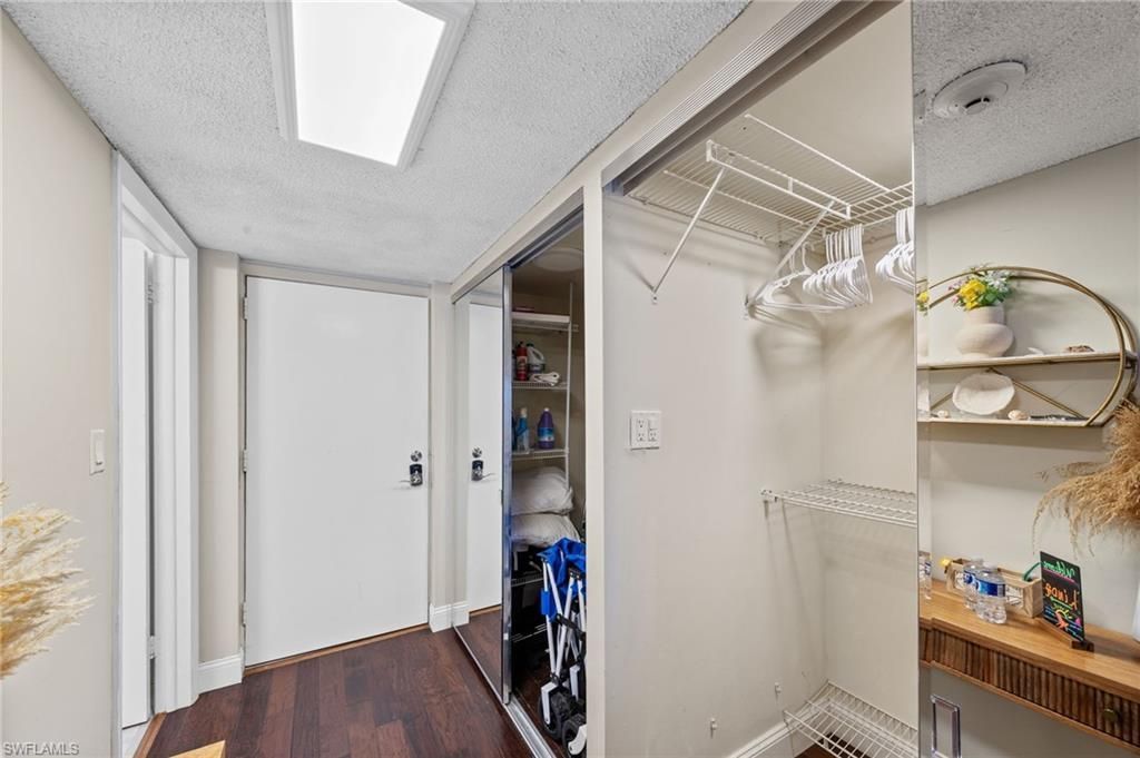 1 Bluebill Ave, Unit 402, Naples, FL 34108 Photo