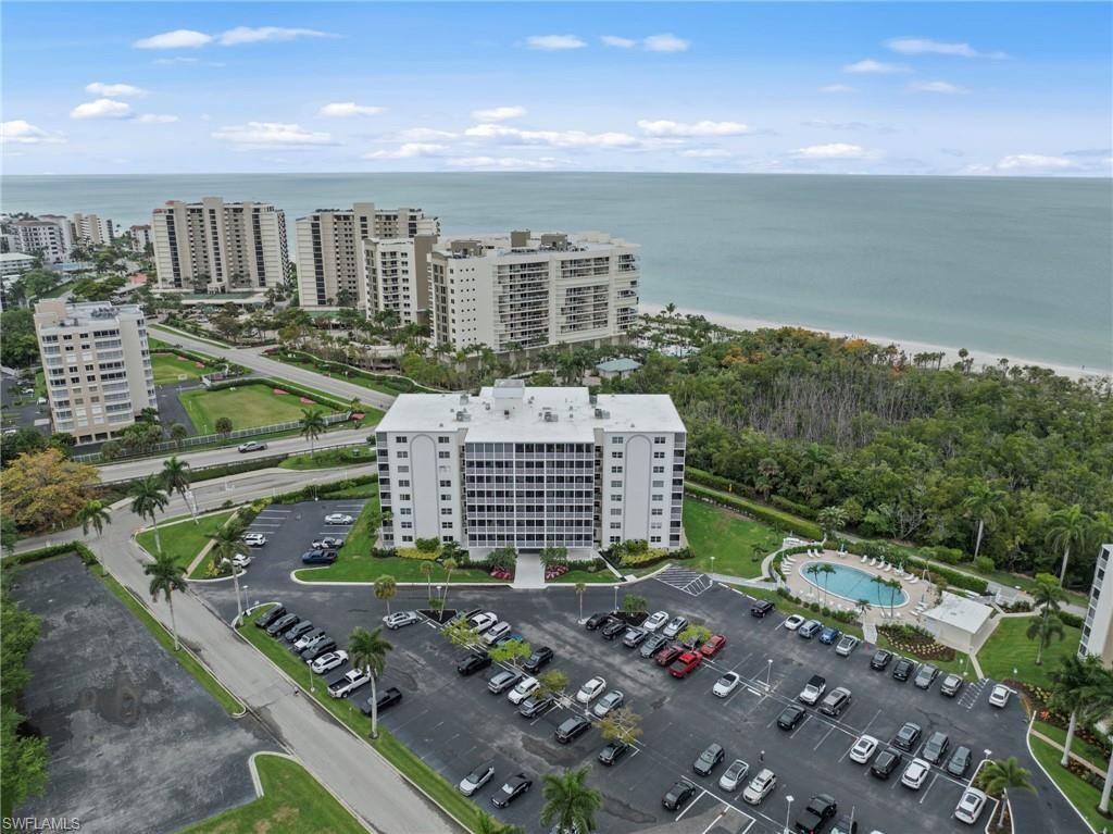 1 Bluebill Ave, Unit 402, Naples, FL 34108 Photo
