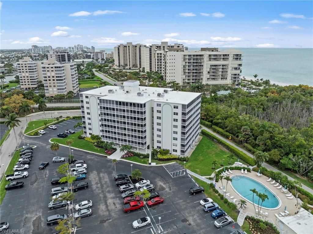 1 Bluebill Ave, Unit 402, Naples, FL 34108 Photo