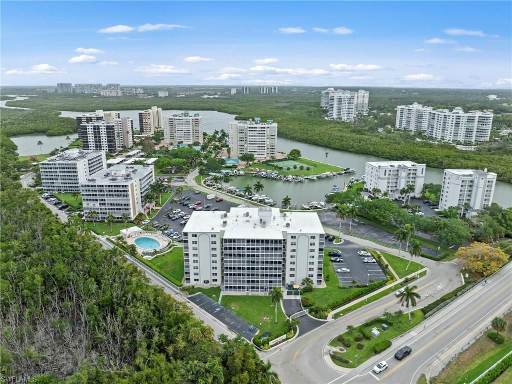 1 Bluebill Ave, Unit 402, Naples, FL 34108 Photo