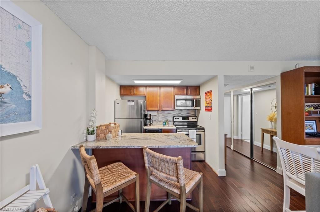 1 Bluebill Ave, Unit 402, Naples, FL 34108 Photo