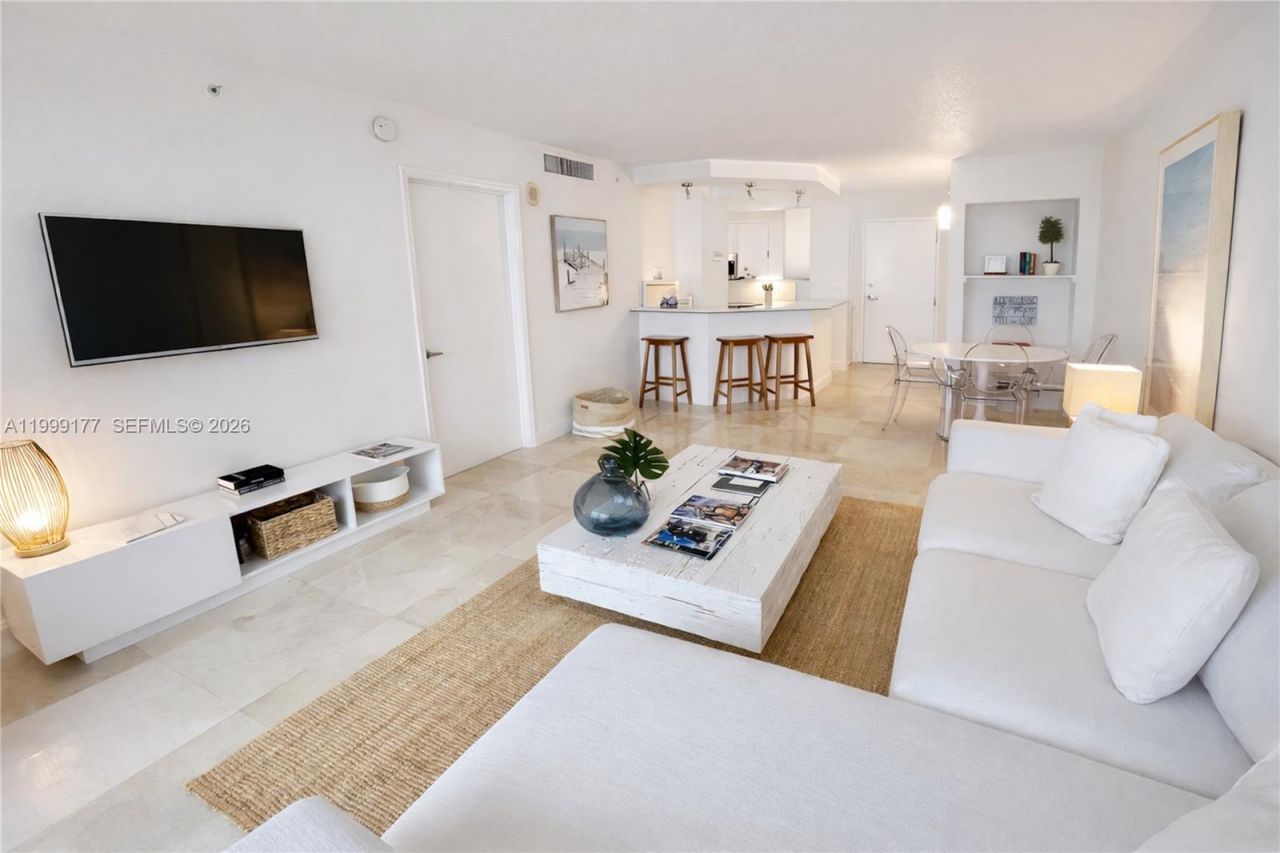 6917 Collins Ave, Unit 1611, Miami Beach, FL 33141 Photo