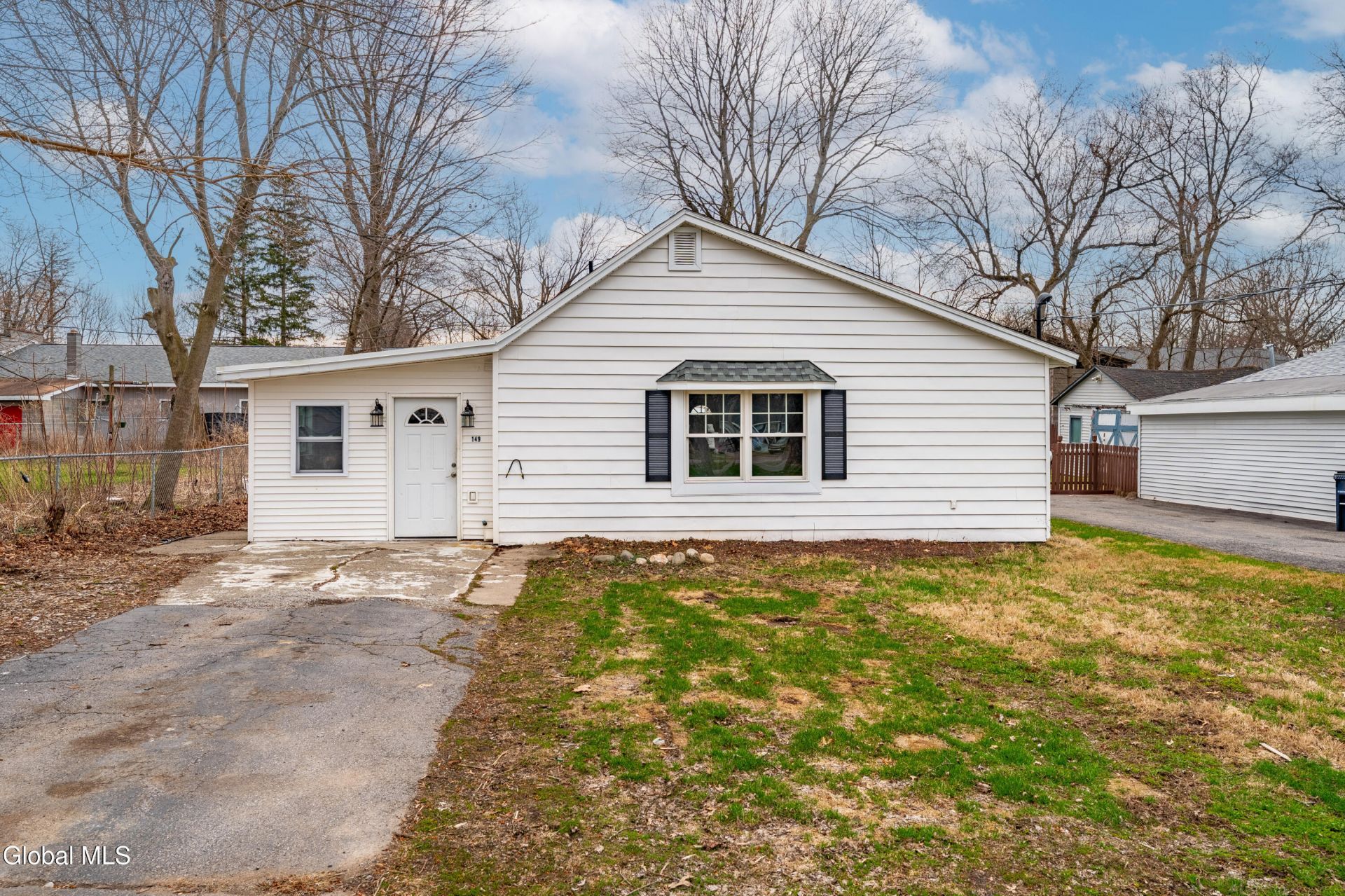 149 Larrabee Road, Schenectady, NY 12302 Main Photo