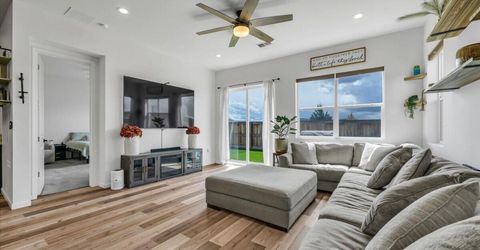 2415 Metolius Drive, Sparks, NV 89436 Photo