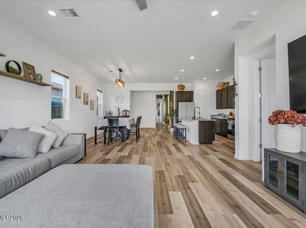 2415 Metolius Drive, Sparks, NV 89436 Photo