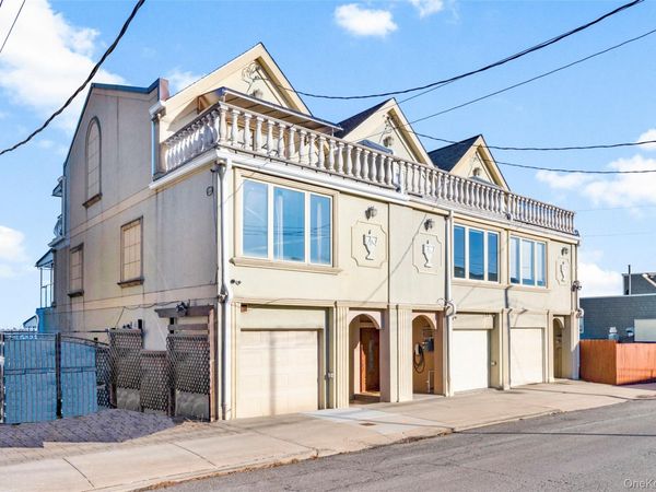 822 Dean Avenue , Bronx, NY 10465