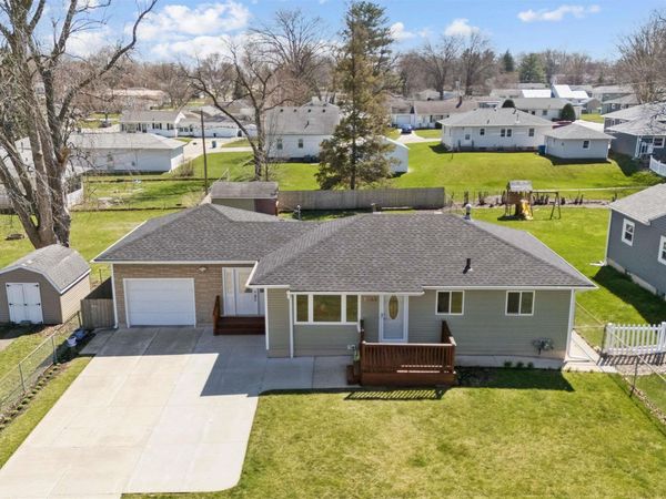 1648 Glenny Avenue, Waterloo, IA 50702