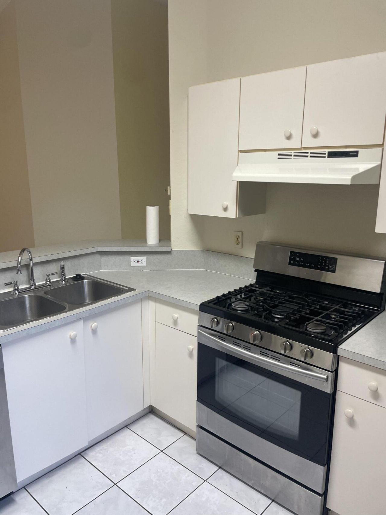 8936 NW 53rd Court, Sunrise, FL 33351 Photo