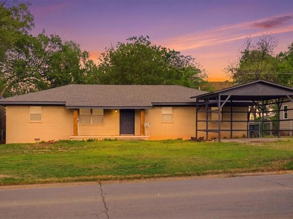 915 S 6th Street, Chickasha, OK 73018