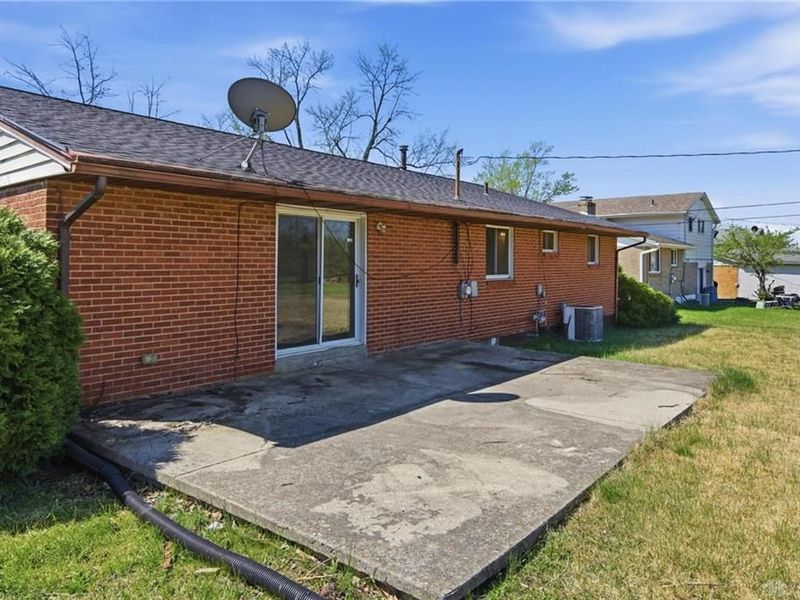 4619 Belcourt Drive, Jefferson Township, OH 45417 Photo 6