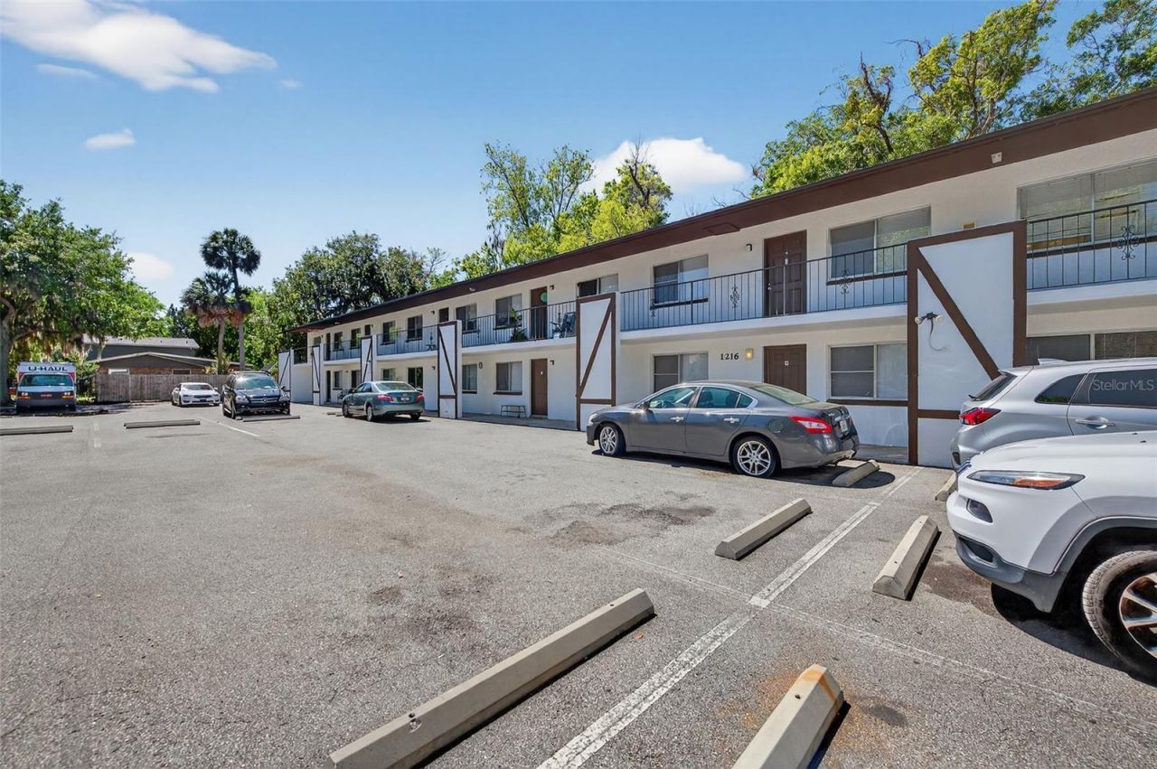 1216 Kennedy Road , Daytona Beach, FL 32117 Photo