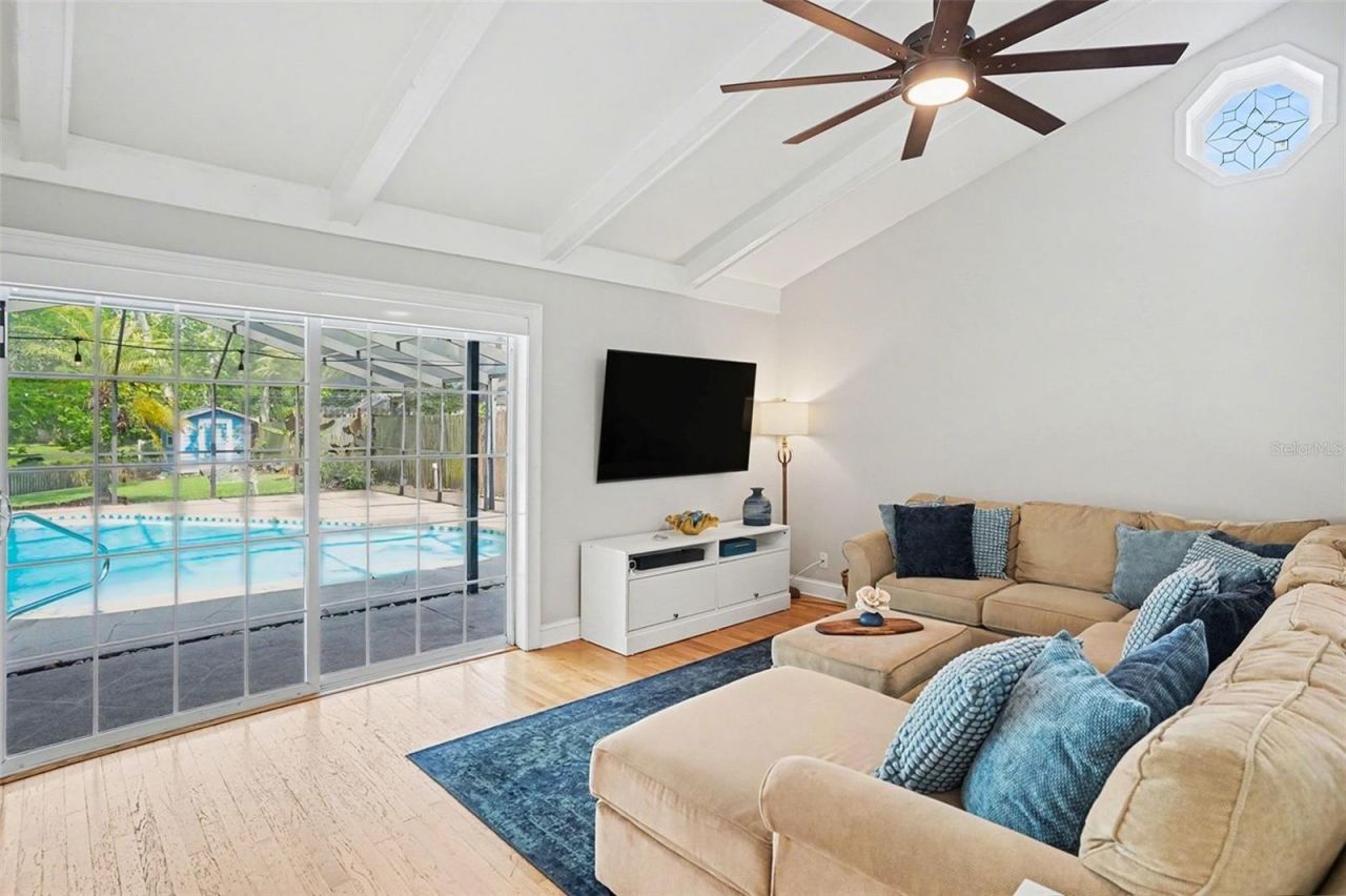 15403 Summerwind Drive , Tampa, FL 33624 Photo