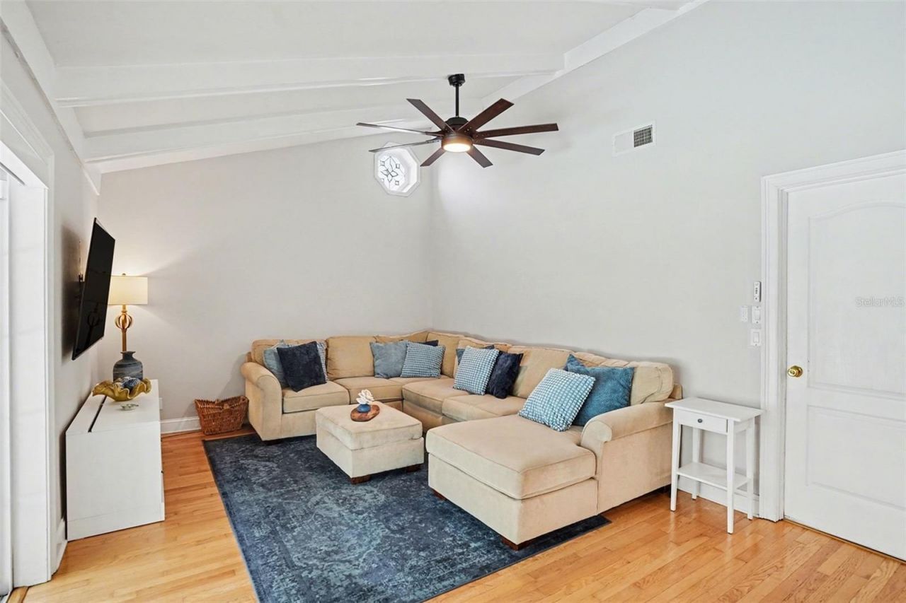 15403 Summerwind Drive , Tampa, FL 33624 Photo