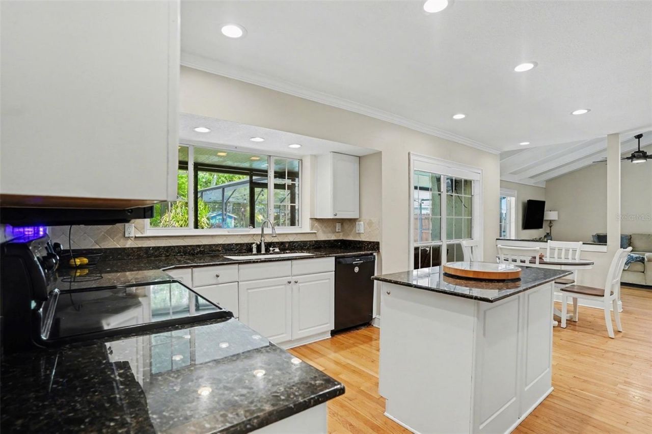 15403 Summerwind Drive , Tampa, FL 33624 Photo