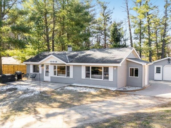 10648 Johnston Boulevard, St Helen, MI 48656