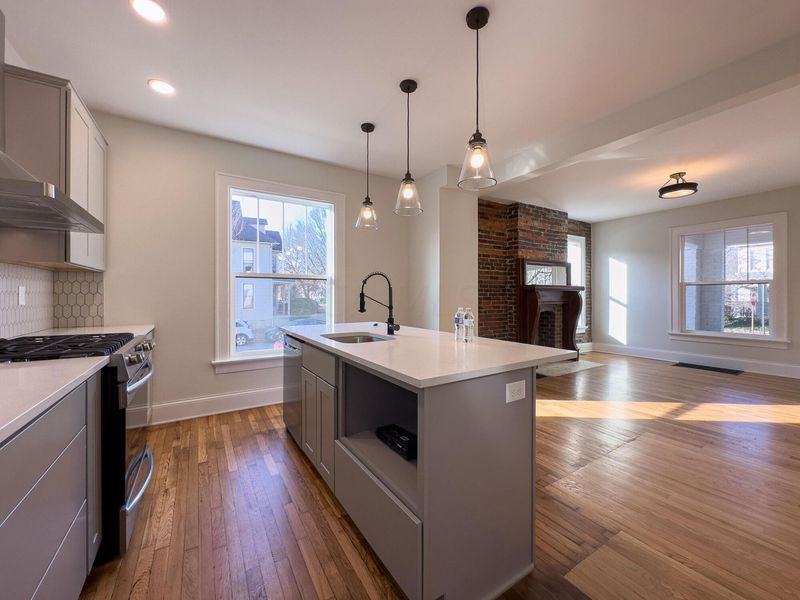 399 W 2nd Avenue, Columbus, OH 43201 Photo 10