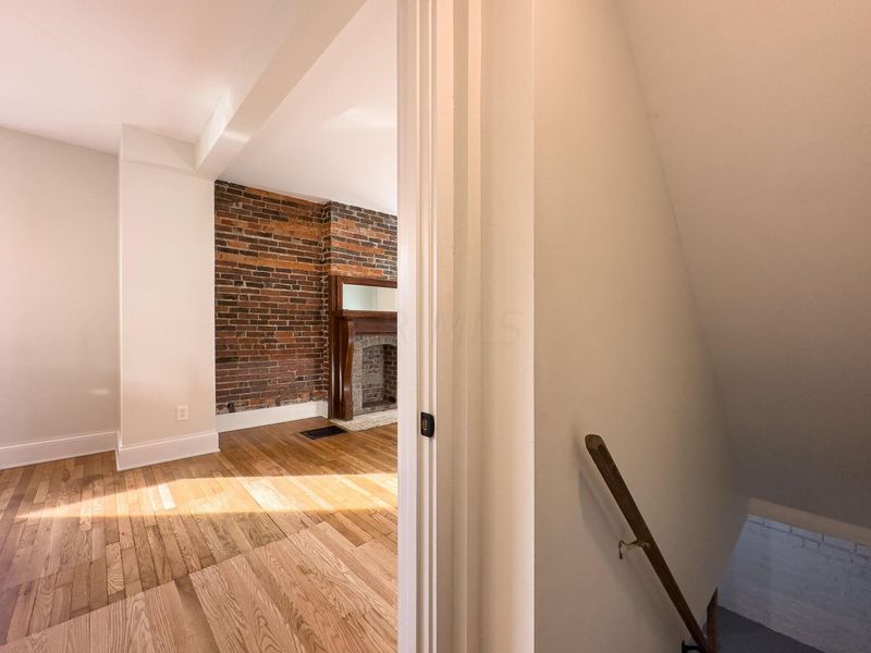 399 W 2nd Avenue, Columbus, OH 43201 Photo 30