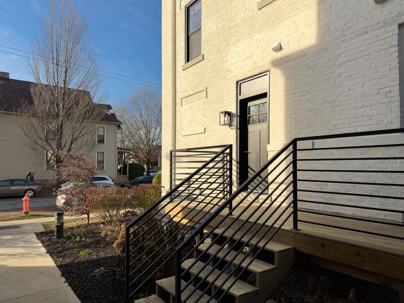 399 W 2nd Avenue, Columbus, OH 43201 Photo 34