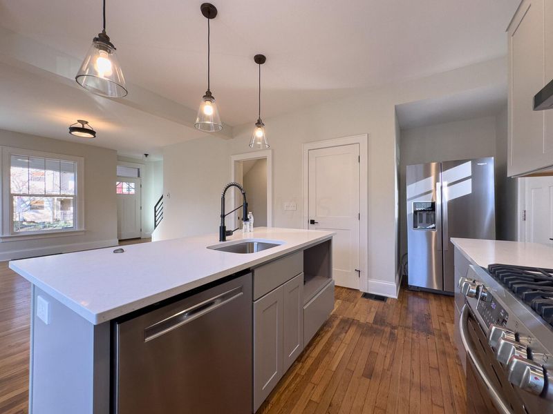 399 W 2nd Avenue, Columbus, OH 43201 Photo 9