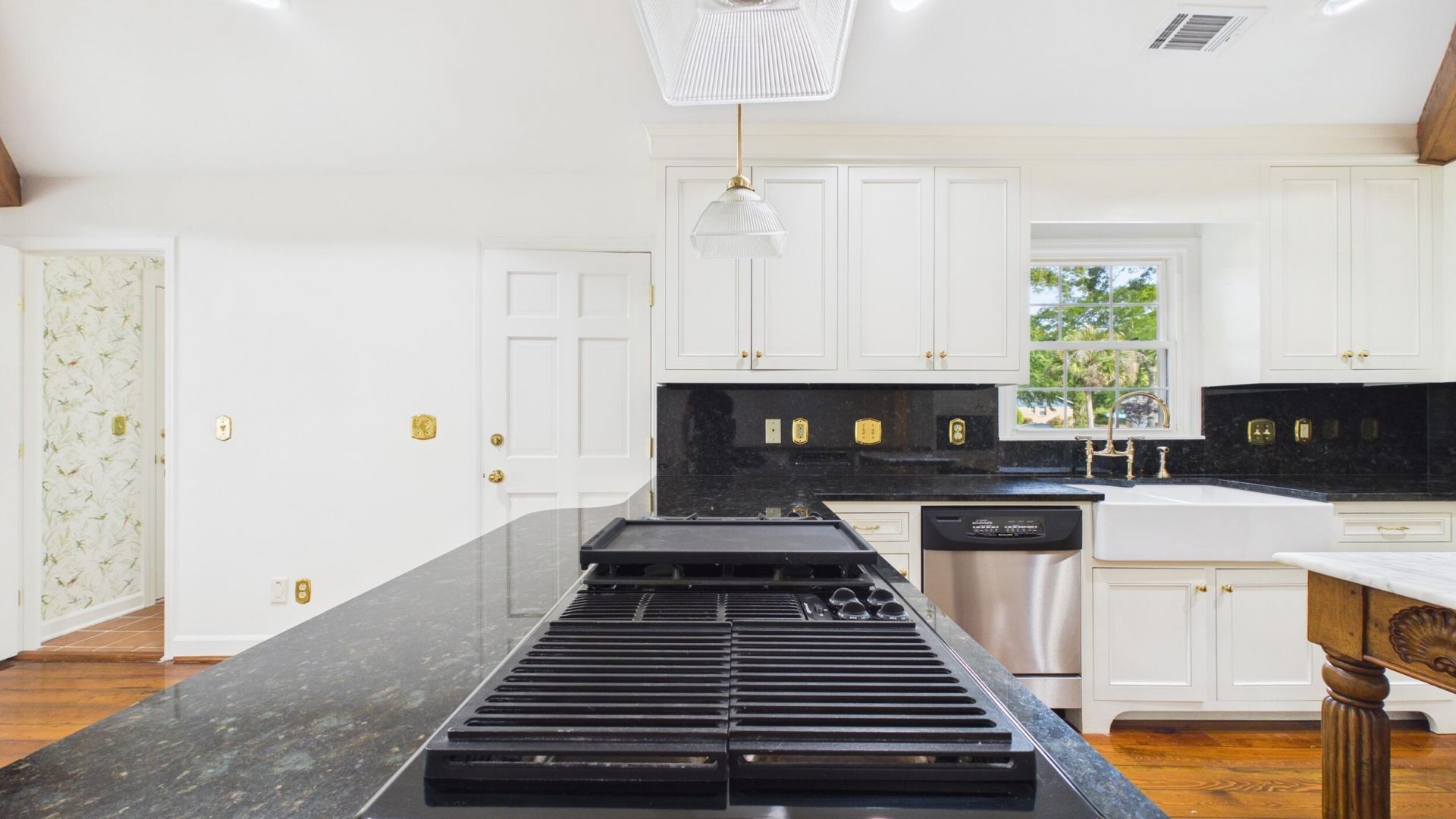 1039 Governors Road Photo 11