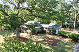 1039 Governors Road photo 4