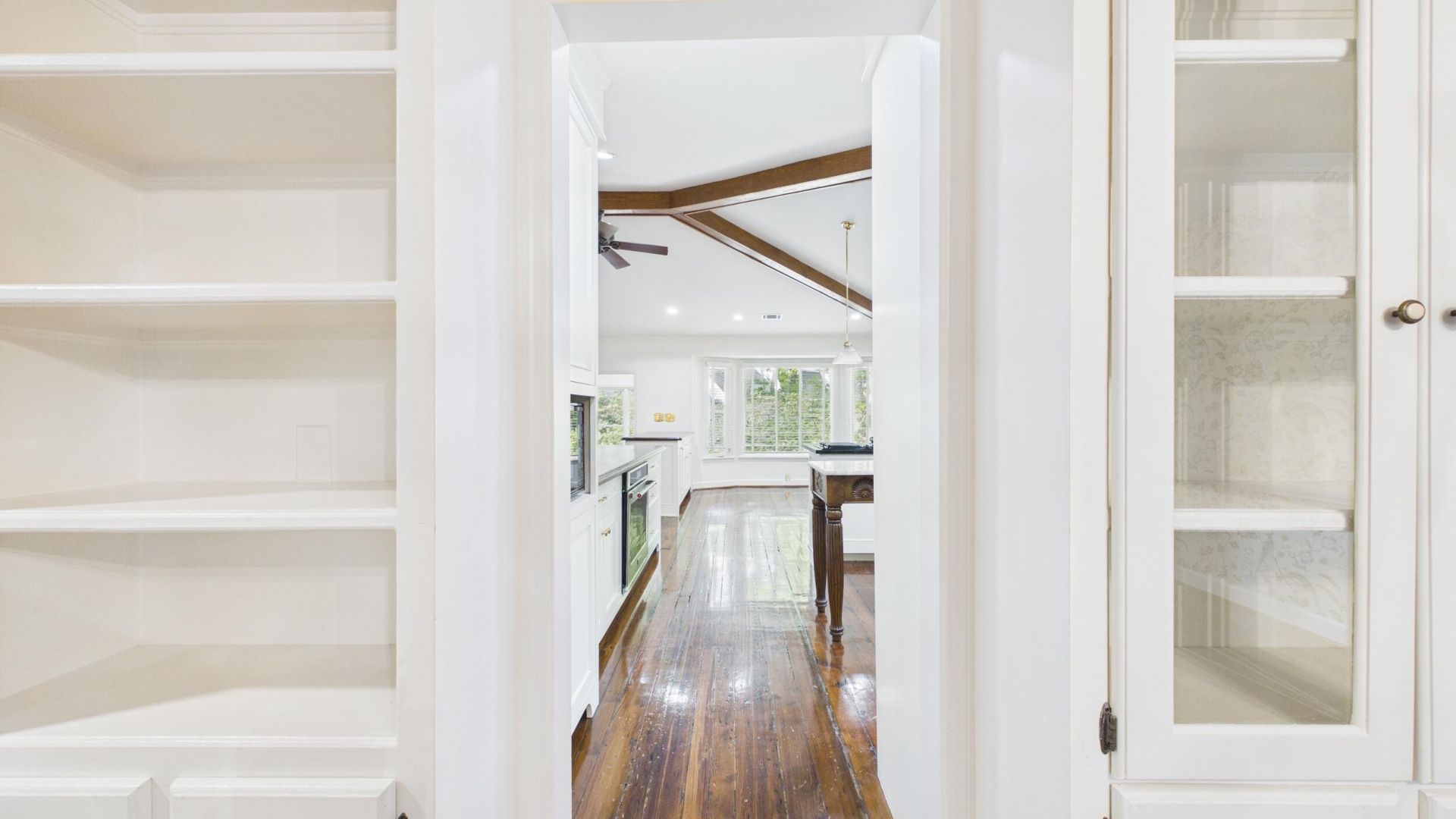 1039 Governors Road Photo 5