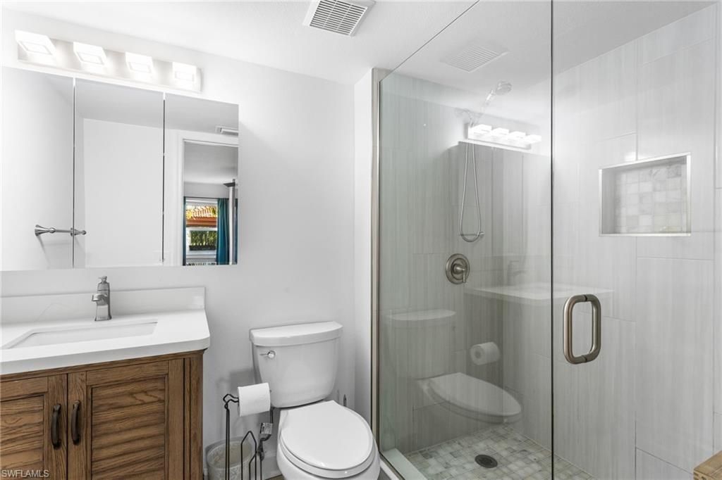 8940 Colonnades Ct E, Unit 713, Bonita Springs, FL 34135 Photo