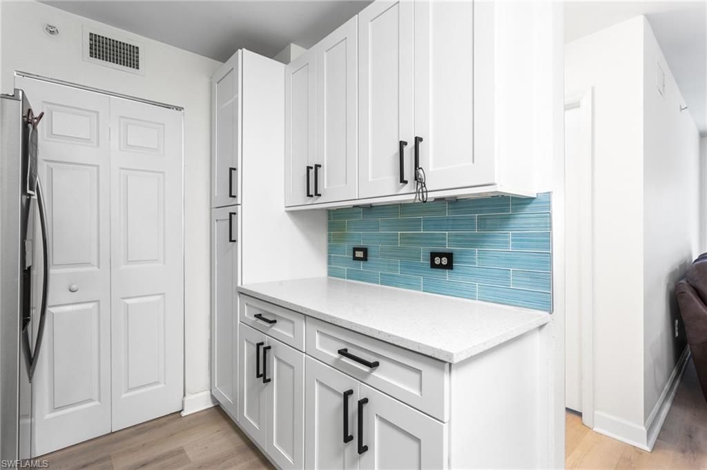 8940 Colonnades Ct E, Unit 713, Bonita Springs, FL 34135 Photo