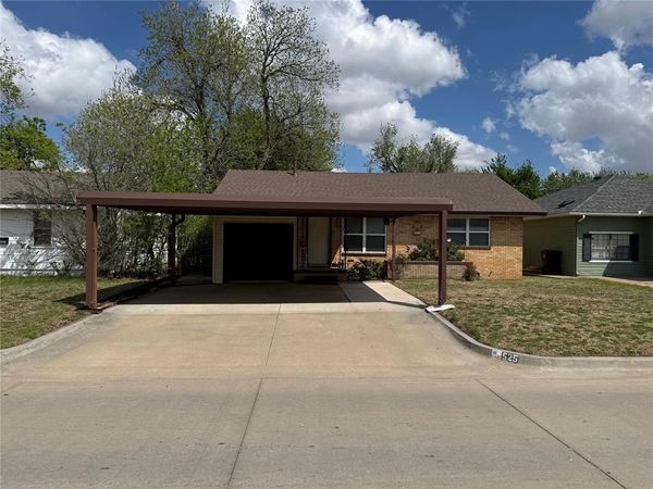 525 SW 2nd Street, Moore, OK 73160